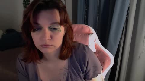 Snapshot of millapoolys chatting on 12/16/25, 10:26 Milla online show from 12/16/25, 10:26