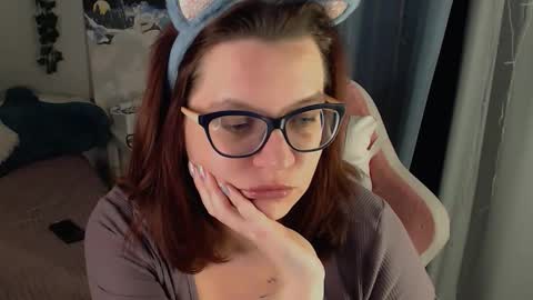 Snapshot of millapoolys chatting on 02/15/26, 10:06 Milla online show from 02/15/26, 10:06