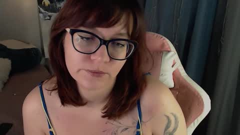 Snapshot of millapoolys chatting on 02/21/26, 07:59 Milla online show from 02/21/26, 07:59