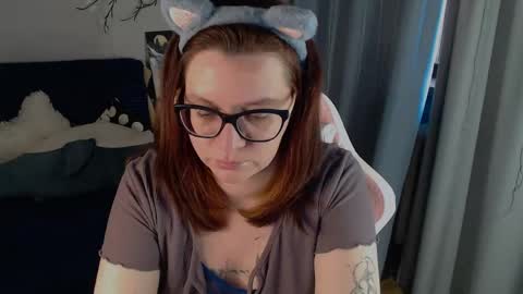 Snapshot of millapoolys chatting on 05/27/26, 02:58 Milla online show from 05/27/26, 02:58