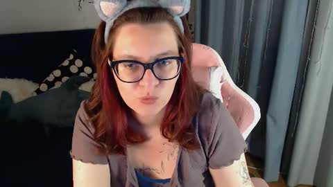 Snapshot of millapoolys chatting on 06/22/26, 05:43 Milla online show from 06/22/26, 05:43