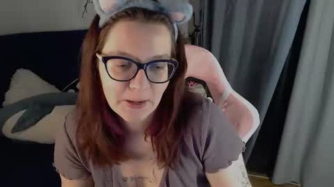 Snapshot of millapoolys chatting on 07/10/26, 01:36 Milla online show from 07/10/26, 01:36