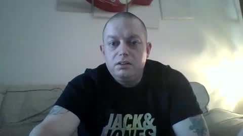 Snapshot of millarsteven chatting on 04/21/26, 01:28 niceguy81 online show from 04/21/26, 01:28