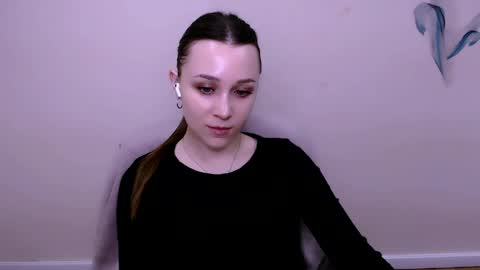 Milla online show from 04/17/26, 08:39