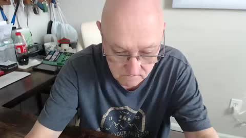 Snapshot of millenium0129 chatting on 11/15/25, 03:30 millenium0129 online show from 11/15/25, 03:30