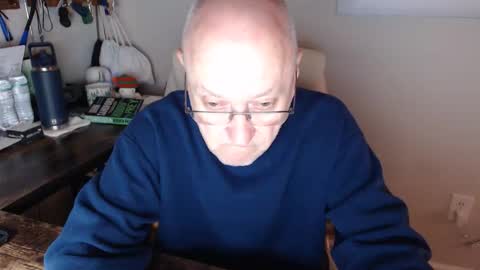 Snapshot of millenium0129 chatting on 11/27/25, 01:51 millenium0129 online show from 11/27/25, 01:51