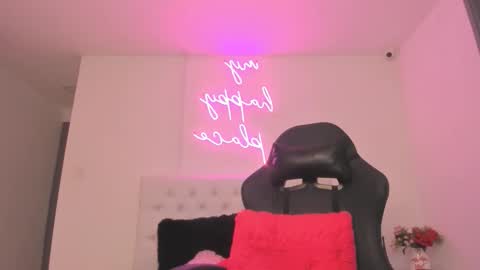 Snapshot of miller_silvana chatting on 11/30/25, 01:15 miller_silvana online show from 11/30/25, 01:15