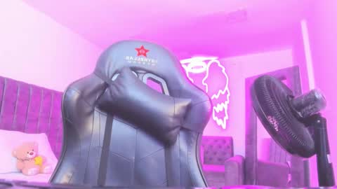 Snapshot of miller_silvana chatting on 02/16/26, 12:12 miller_silvana online show from 02/16/26, 12:12