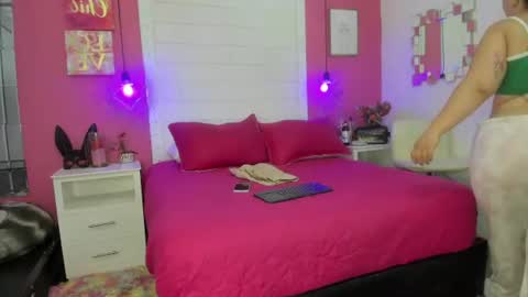 Snapshot of millers_rousse chatting on 06/11/26, 07:12 millers_rousse online show from 06/11/26, 07:12