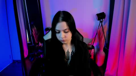 Snapshot of milleycyrus_ chatting on 03/21/26, 01:37 milleycyrus_ online show from 03/21/26, 01:37