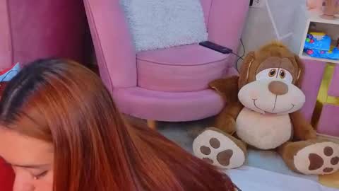 Snapshot of milleyjones_ chatting on 12/02/25, 08:04 milleyjones_ online show from 12/02/25, 08:04