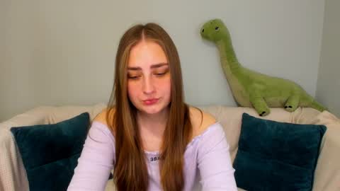 Snapshot of millibrooksss chatting on 05/19/26, 01:56 millibrooksss online show from 05/19/26, 01:56