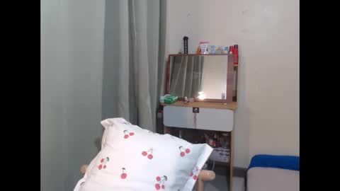 Snapshot of millie_fox21 chatting on 04/21/26, 02:51 Im Milliedont forget to follow me online show from 04/21/26, 02:51