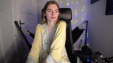 millie_lacroix online show from 12/12/24, 05:15