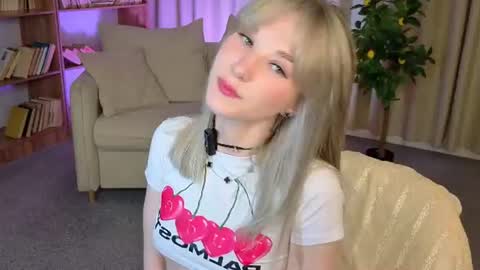 Snapshot of milliebraun chatting on 06/21/26, 11:35 Millie online show from 06/21/26, 11:35