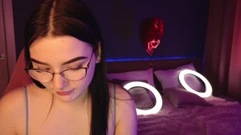 Millie online show from 02/25/25, 04:46