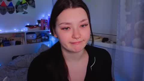 Millie online show from 11/04/25, 03:27