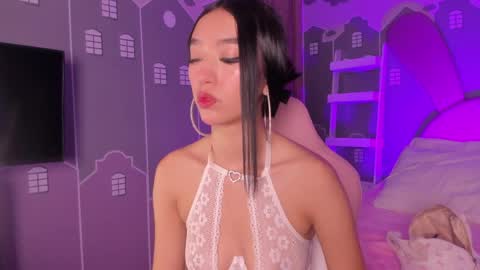Snapshot of millieskinny_ chatting on 03/31/26, 12:34 Ana Maria online show from 03/31/26, 12:34