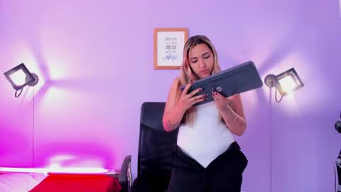 Millie online show from 04/19/26, 12:48