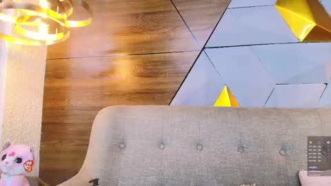 Snapshot of milly_boby chatting on 03/01/25, 02:23 megan online show from 03/01/25, 02:23