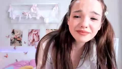 Snapshot of milly_heart chatting on 06/30/26, 03:18 Milly online show from 06/30/26, 03:18