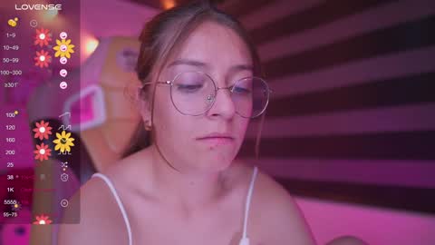 Snapshot of milly_kenner chatting on 12/06/24, 02:46 MILLY online show from 12/06/24, 02:46