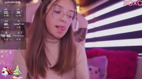 Snapshot of milly_kenner chatting on 12/14/24, 09:35 MILLY online show from 12/14/24, 09:35