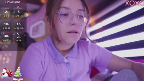 Snapshot of milly_kenner chatting on 12/16/24, 03:43 MILLY online show from 12/16/24, 03:43