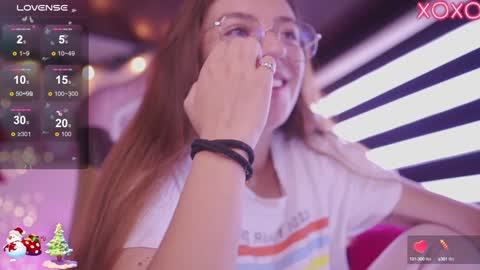 Snapshot of milly_kenner chatting on 12/20/24, 05:08 MILLY online show from 12/20/24, 05:08