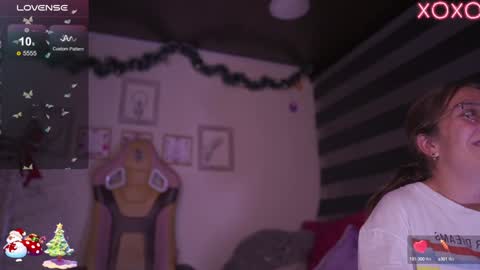 Snapshot of milly_kenner chatting on 12/20/24, 11:47 MILLY online show from 12/20/24, 11:47