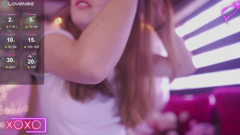 Snapshot of milly_kenner chatting on 01/09/25, 05:43 MILLY online show from 01/09/25, 05:43