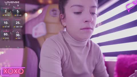 Snapshot of milly_kenner chatting on 01/15/25, 02:56 MILLY online show from 01/15/25, 02:56