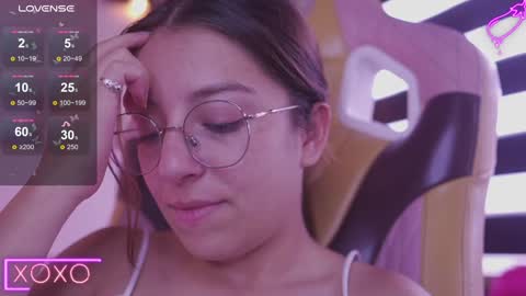 Snapshot of milly_kenner chatting on 01/16/25, 07:31 MILLY online show from 01/16/25, 07:31