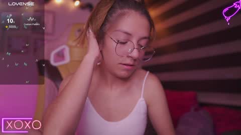 Snapshot of milly_kenner chatting on 01/19/25, 12:28 MILLY online show from 01/19/25, 12:28