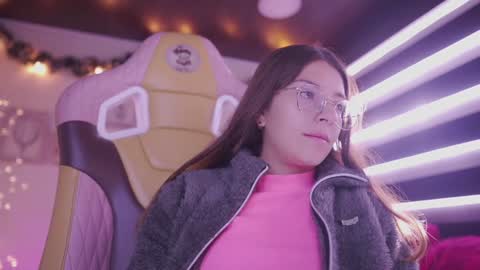 Snapshot of milly_kenner chatting on 01/22/25, 12:17 MILLY online show from 01/22/25, 12:17