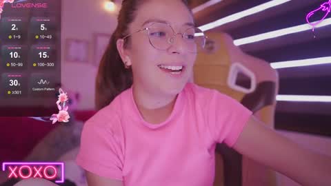 Snapshot of milly_kenner chatting on 02/01/25, 07:23 MILLY online show from 02/01/25, 07:23