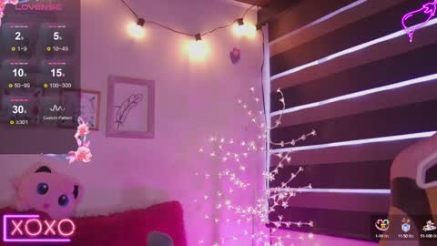 Snapshot of milly_kenner chatting on 02/01/25, 10:34 MILLY online show from 02/01/25, 10:34