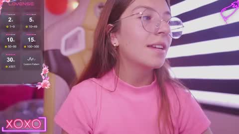 Snapshot of milly_kenner chatting on 02/12/25, 08:07 MILLY online show from 02/12/25, 08:07