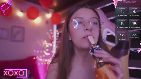 Snapshot of milly_kenner chatting on 02/21/25, 10:15 MILLY online show from 02/21/25, 10:15