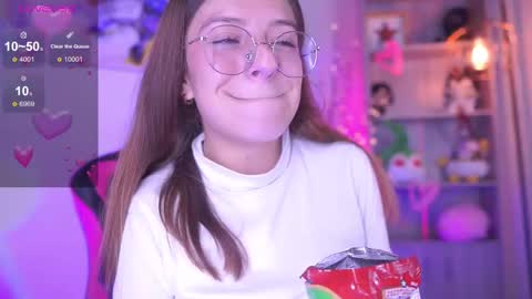 Snapshot of milly_kenner chatting on 02/24/25, 09:09 MILLY online show from 02/24/25, 09:09