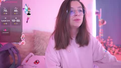 Snapshot of milly_kenner chatting on 10/02/25, 05:09 MILLY online show from 10/02/25, 05:09