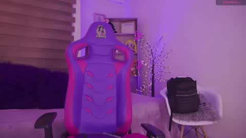 Snapshot of milly_kenner chatting on 10/11/25, 05:22 MILLY online show from 10/11/25, 05:22