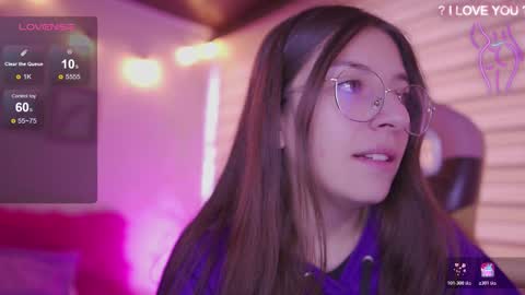 Snapshot of milly_kenner chatting on 03/18/26, 08:12 MILLY online show from 03/18/26, 08:12