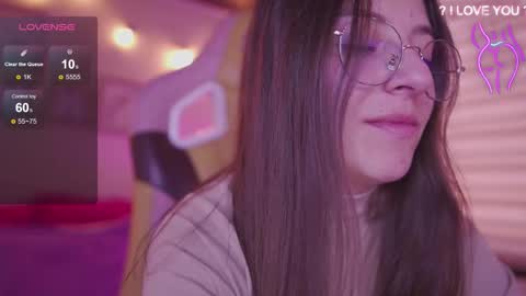 Snapshot of milly_kenner chatting on 03/20/26, 08:46 MILLY online show from 03/20/26, 08:46