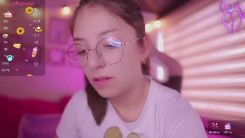 Snapshot of milly_kenner chatting on 04/21/26, 07:17 MILLY online show from 04/21/26, 07:17