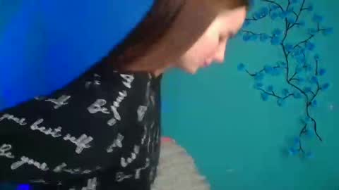 Milly online show from 04/08/26, 06:02