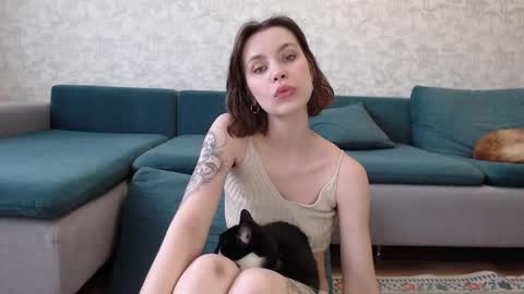 Milly online show from 03/04/26, 07:25