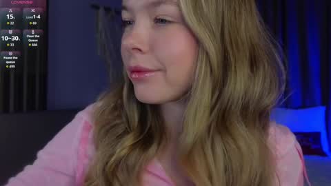 Snapshot of milly_shy chatting on 01/19/26, 06:39 Milly online show from 01/19/26, 06:39