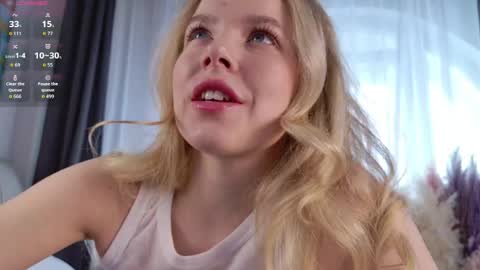 Snapshot of milly_shy chatting on 04/17/26, 06:49 Milly online show from 04/17/26, 06:49