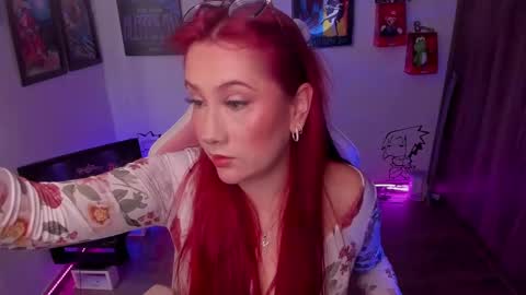 Monkey D Maddie online show from 03/11/25, 08:09